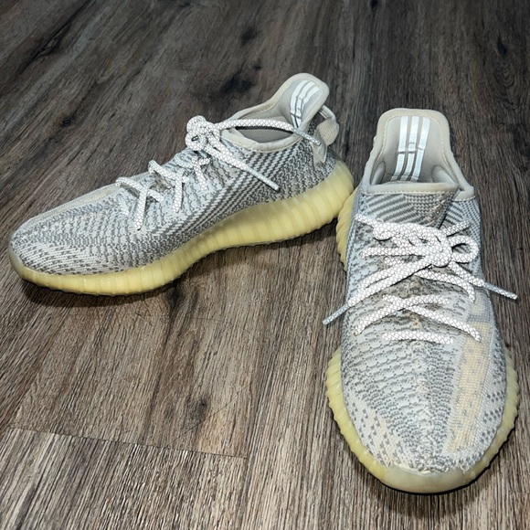 YEEZY BOOSTS - Picture 1 of 4